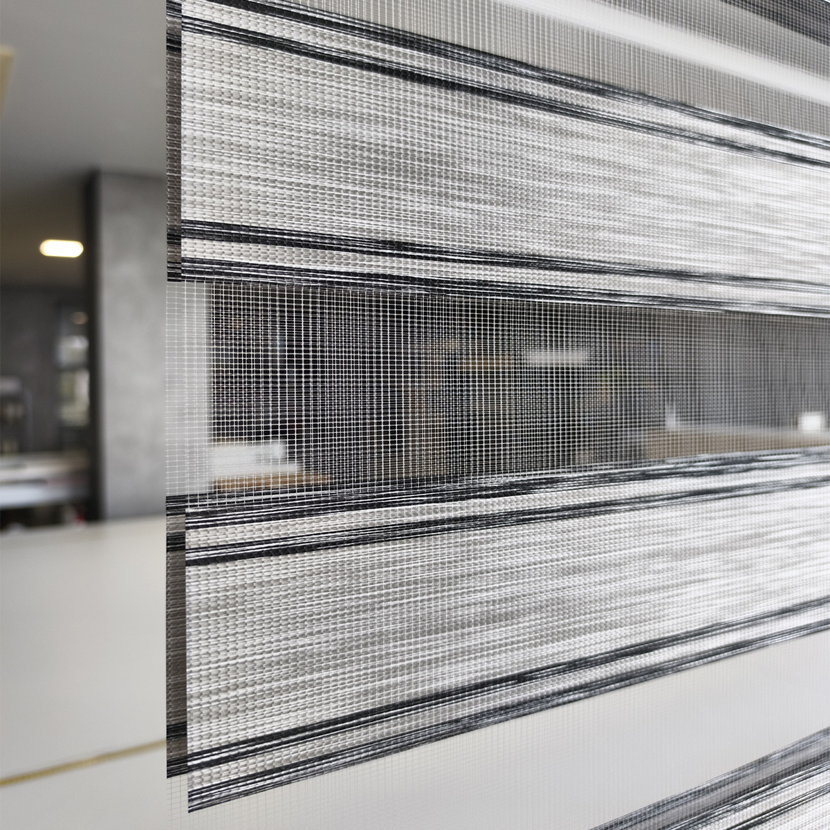 Διπλό ρόλερ Zebra V11 Γκρι-Μαύρη Ρίγα ΖΑ19